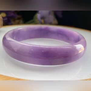 55mm Certificate (Grade A) Myanmar Natural Lavender Jadeite Jade Bangle